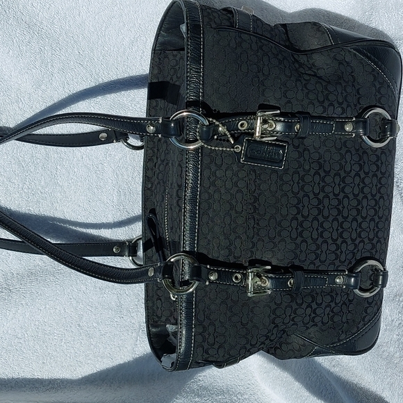 Coach Handbags - COACH black shoulder bag, zip top, multiple pockets.